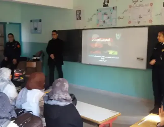 الأمن الوطني ينظم حملة تحسيسية بثانوية العودة السعدية