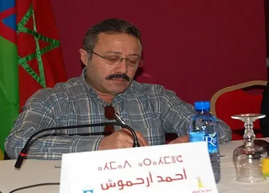 الناشط الأمازيغي أرحموش يكشف تعرض منزله لهجوم من طرف مجهول (صور)