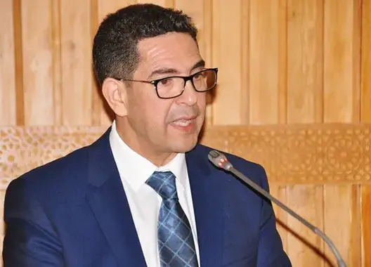 أمزازي يلقي مسؤولية فرض رسوم الطلبة الموظفين على الجامعات