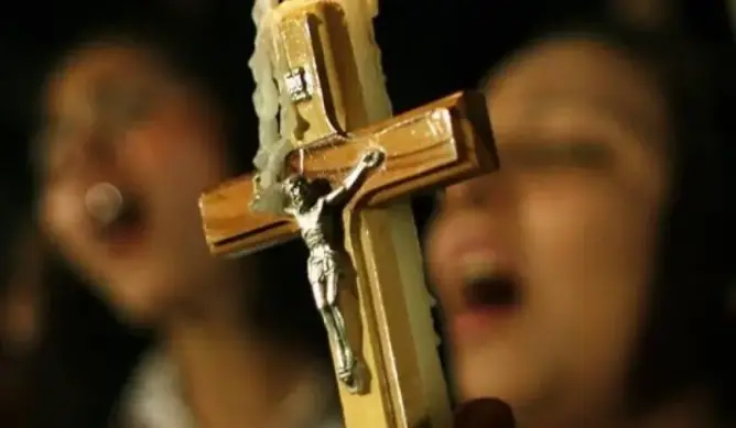 الأقليات تتهم القضاء بـ”رفض” متابعة أمنيين “عنفوا” مسيحيا مغربيا بتطوان