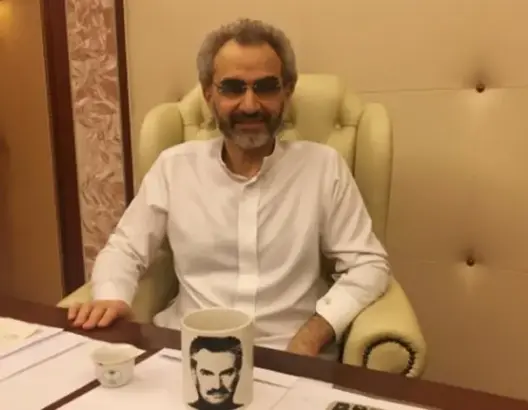 بعد إطلاق سراحه.. “رويترز” تنشر مقابلة مع بن طلال من داخل “ريتز”