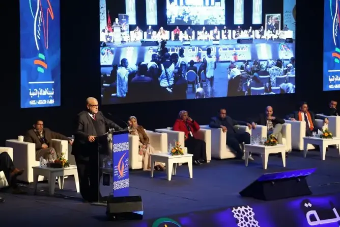 بنكيران لأخنوش: شكون هي الشوافة للي قالت أنك غادي تفوز فـ 2021