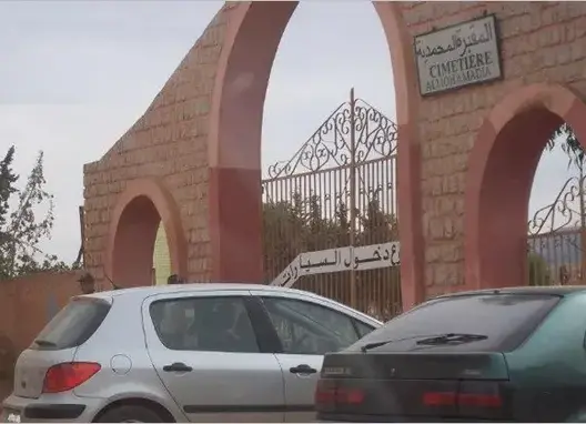 امتلاء مقبرة الدفن بالمحمدية يدفع الساكنة للاحتجاج .. والرئيس يوضح