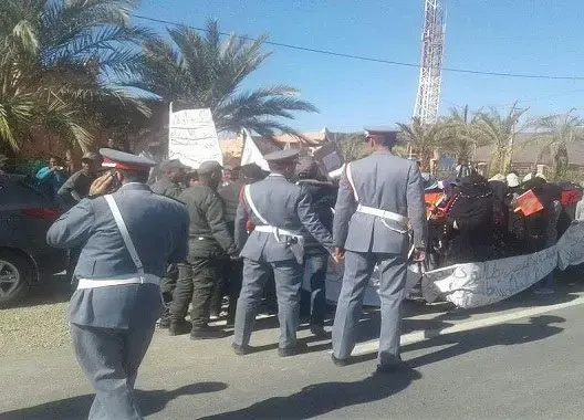 سلطات زاكورة تعترض مسيرة على الأقدام لمحتجين ضد التهميش