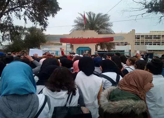 وفاة تلميذة يؤجج الاحتجاجات بقصبة تادلة