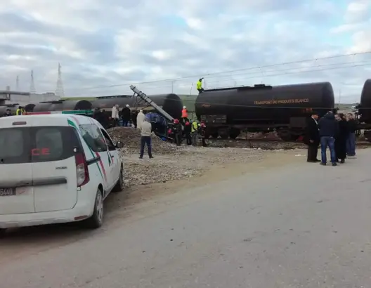 الملك يعزي أسر حادثة طنجة ويعلن تكفله بمصاريف دفن وعلاج الضحايا