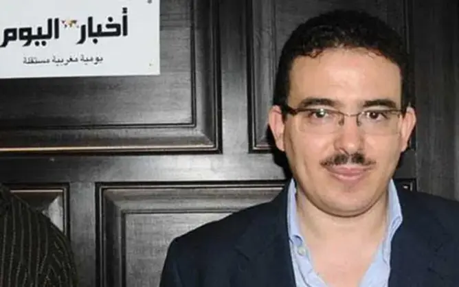 نقابة الصحافة تُحمل ملاّك جريدة “أخبار اليوم” مسؤولية الحفاظ على مناصب الشغل