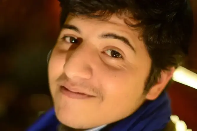 أن يفخر المجتمع بإجرامك
