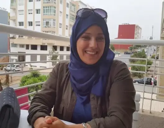 محاكمة بوعشرين .. إطلاق سراح الصحافية الهواري ونجلي النقيب زيان