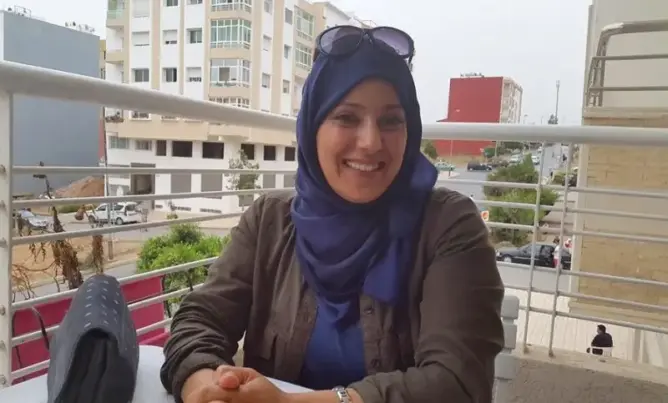 محاكمة بوعشرين .. إطلاق سراح الصحافية الهواري ونجلي النقيب زيان