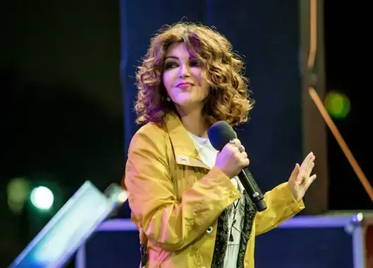 الفنانة المغربية سميرة سعيد تصدر أولى أغاني ألبومها الجديد “بحب معاك” (فيديو)