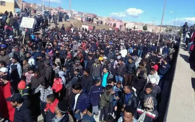7 معتقلين بجرادة يعانقون الحرية بعد ادانتهم بالحبس موقوف التنفيذ