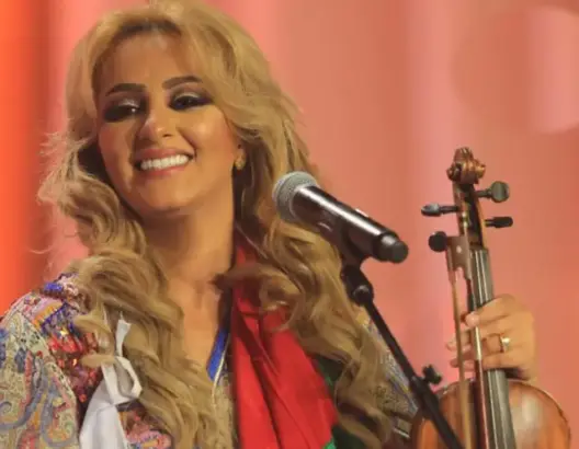 كتب لها رسائل بدمه.. الداودية تكشف تفاصيل قصة معجب مهووس بها