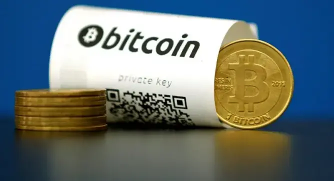 شركة غوغل توجه ضربة لـ”بيتكوين”