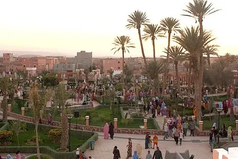وادنون.. تنعي مآثرها