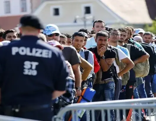 حزب مناهض للهجرة في طريقه للفوز في انتخابات سلوفينيا