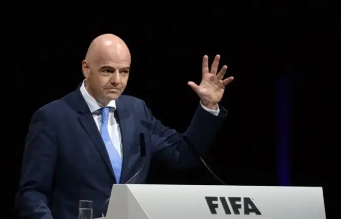 رئيس “فيفا”: الأندية الداعية لإطلاق الدوري السوبر الأوروبي “ستتحمل العواقب”