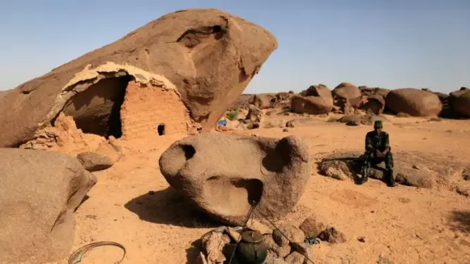 الجدار الدفاعي والمنطقة العازلة.. ودبلوماسية الإستجداء