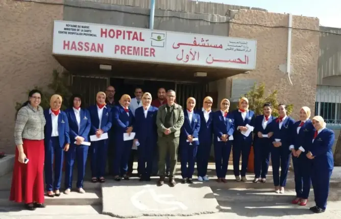 وزارة الدكالي توظف “حسناوات” لاستقبال المرضى بمستشفى تيزنيت