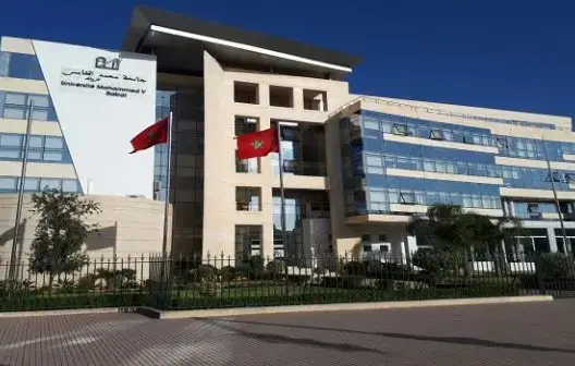 أساتذة جامعيون يضربون عن العمل ويتهمون الحكومة بارتكاب “خطأ فادح”