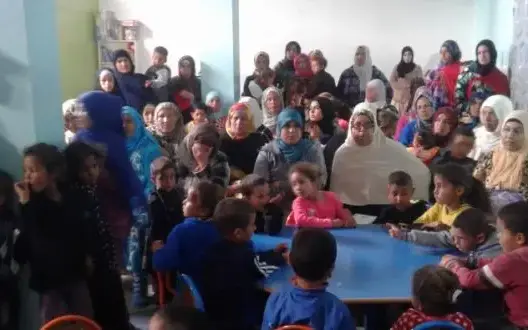 اتهام مديرة مدرسة باستغلال 150 امراة لتأثيث مؤتمر حزبي بالعطاوية