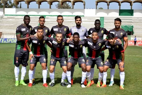 بعد ايقافه.. الجيش الملكي يستعيد نجمه في لقاء شباب خنيفرة