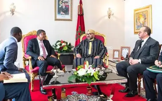 على هامش مشاركته في قمة “برازافيل” .. الملك يستقبل رئيس أنغولا