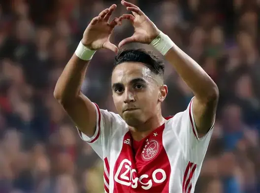 تعويض بالملايين.. اتفاق ينهي الخلاف بين أياكس وعائلة اللاعب المغربي عبد الحق نوري