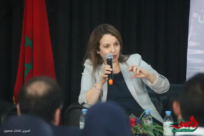 الملك يحسم جدل وضع أفيلال ويُصدر قرار إعفائها بالجريدة الرسمية