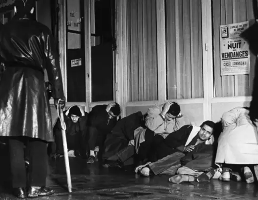 ألم الصورة في فيلم “دماء على نهر السين”