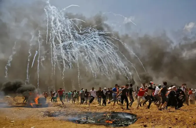 نقل السفارة يشعل فلسطين.. عشرات الشهداء والآلاف في الشوارع (فيديو)