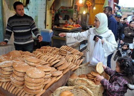 مخزون القمح يكفي لـ3 أشهر .. والحكومة تؤكد مواصلة دعم “خبز المغاربة”