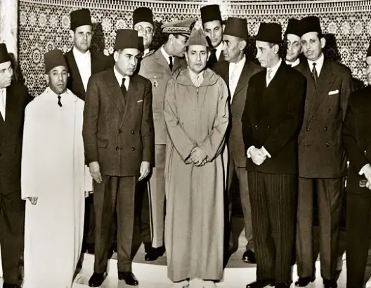 العلام: هكذا “أجهض” الحسن II تجربة الملكية البرلمانية بعد الاستقلال