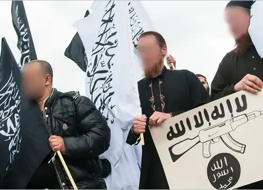 “من الوهابية إلى الإسلام” .. لشهب يروي طرائف جماعة الهجرة والتكفير (الحلقة الرابعة)