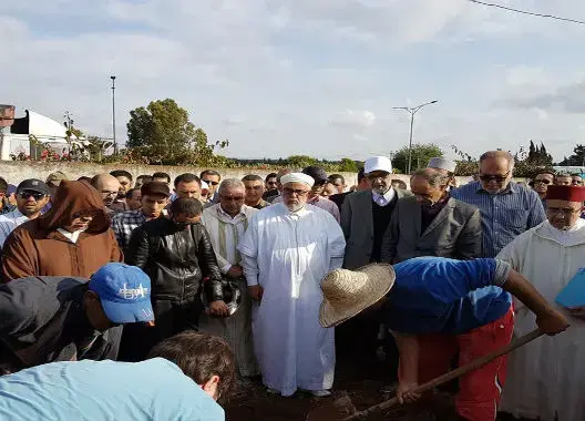 بنكيران ينعي العلامة الكتاني ويقطر الشمع على أهل المناصب والمال