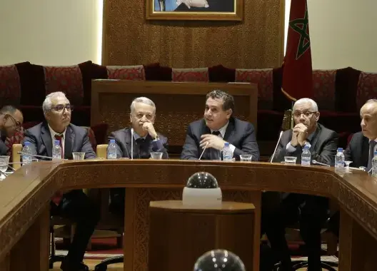 بسبب صعوبات.. فريق “أخنوش” يقترح تعديل قانون سفن الصيد