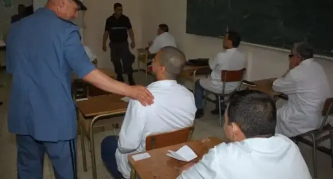 1121 نزيلا بسجون المملكة حصلوا على شهادات تعليمية خلال 2021
