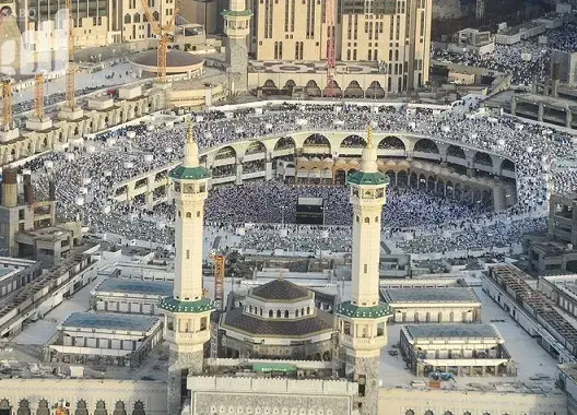 انتحار مواطن باكستاني ألقى بنفسه من سطح المسجد الحرام