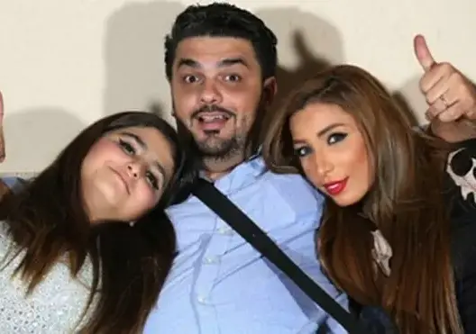 زوج بطمة يتعرض لحادثة سير.. ابنته تتجاهل الخبر وهذه تفاصيل حالته الصحية