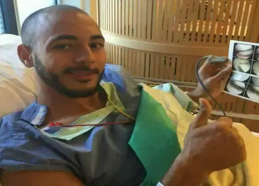 بعد انتشار “الإشاعات”.. أمرابط يطمئن المغاربة من داخل المستشفى