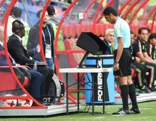 الفيفا يشيد باستخدام تقنية حكم الفيديو لأول مرة في تاريخ كأس العالم