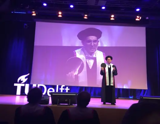 حمديوي .. أول مغربي يعين في منصب أكاديمي رفيع بجامعة هولندية (فيديو)