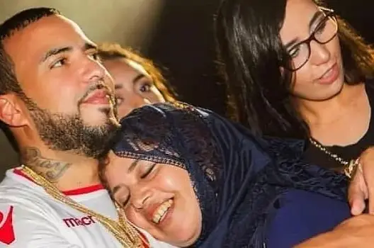 مونتانا من موازين: دعوات والدتي تقيني من القتل.. وأساعد المغاربة سراً
