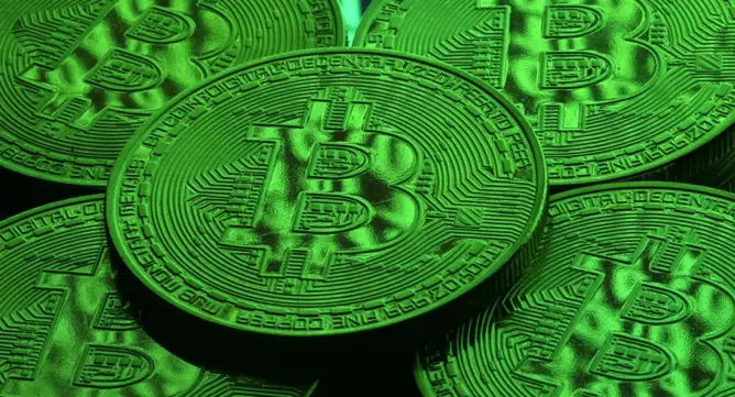 تقرير: فيسبوك بصدد إطلاق عملة رقمية جديدة مثل البيتكوين