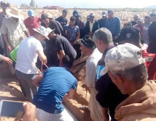 في أجواء حزينة .. عائلة الشاب ضحية “حاريث” تطالب القضاء بإنصافها