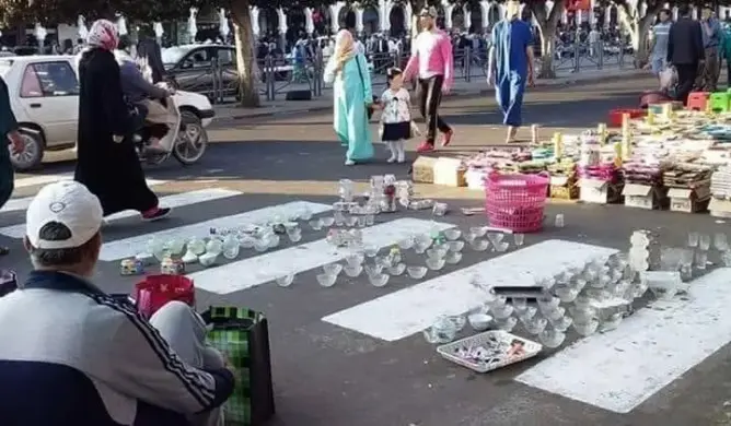 دراسة تحدد ثلاثة أسباب رئيسية لتنامي ظاهرة الباعة المتجولين بالمغرب
