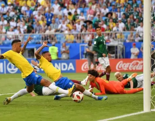 نيمار يعبر بالبرازيل لربع نهائي المونديال ويرسخ “عقدة المكسيك”