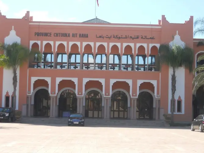 التحقيق مع قائد وخليفته باشتوكة تورطا في البناء العشوائي وحفر بئر بدون ترخيص