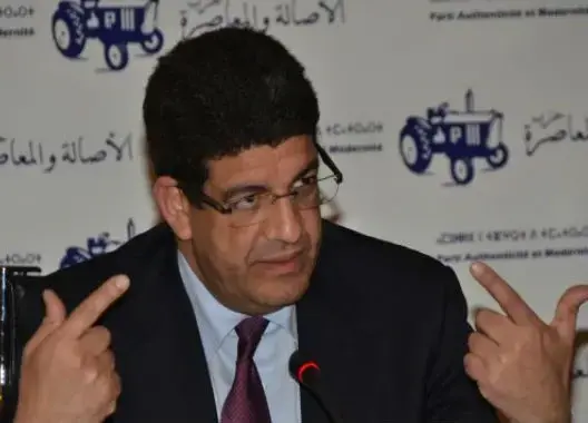 بسبب “الارتباك”.. فريق البيجيدي بجهة البيضاء يهاجم الباكوري