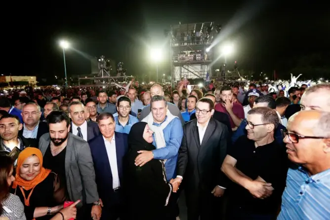 بحضور أخنوش..ربع مليون متفرج في اختتام مهرجان”تيميتار” –صور وفيديو